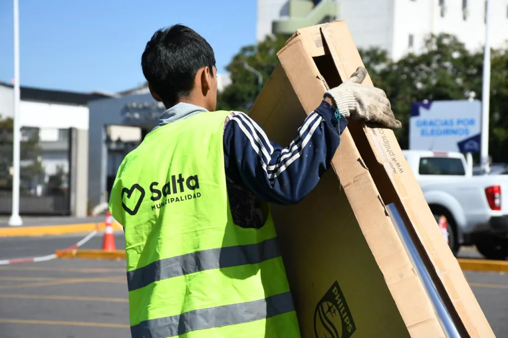 reciclaton-en-el-portal-5-1024x683