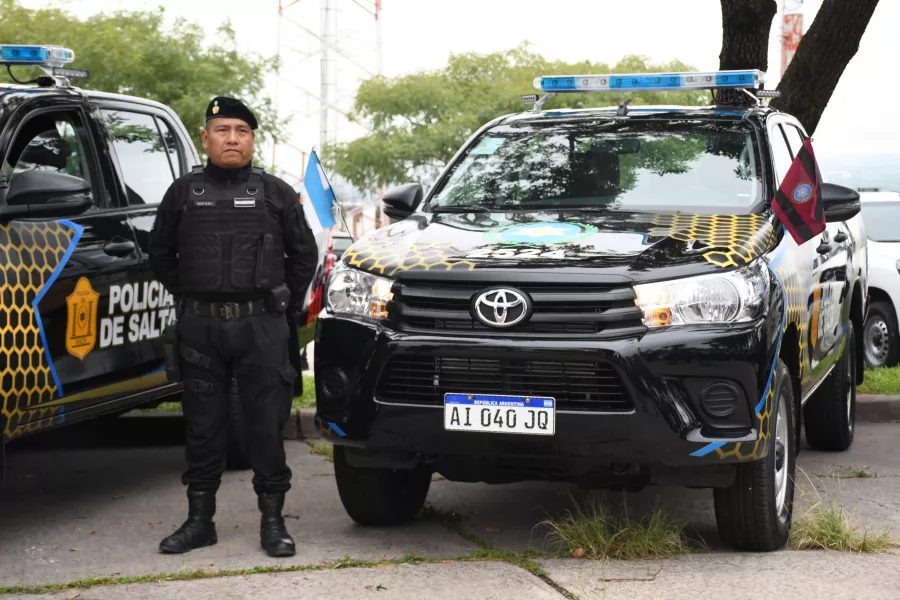 Policia