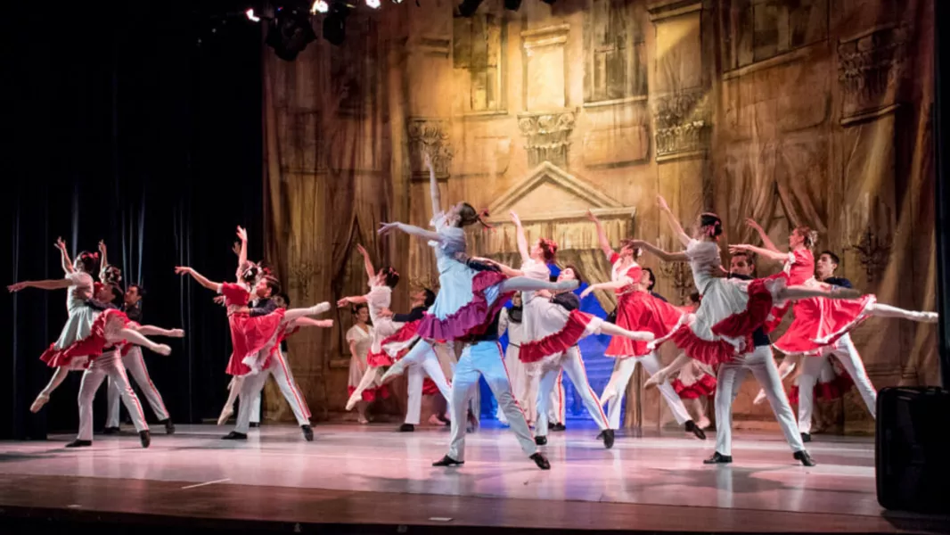 106824-el-ballet-de-la-provincia-de-salta-inaugura-su-temporada-2026-con-baile-de-graduados