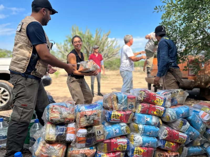 22324-la-provincia-asiste-de-manera-integral-a-la-zona-norte-afectada-por-las-crecidas-de-los-rios