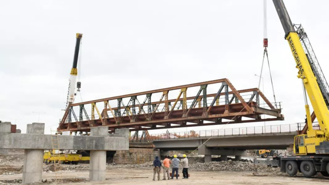 Avanza la obra del nuevo puente de Vaqueros y su circunvalación metropolitana